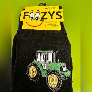 FOOZYS Mens GREEN TRACTOR novelty Dress Socks